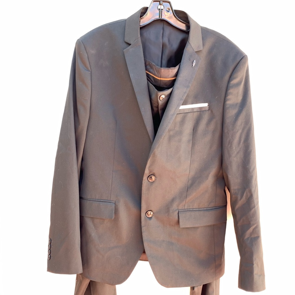 Men’s Zara Dress Suit